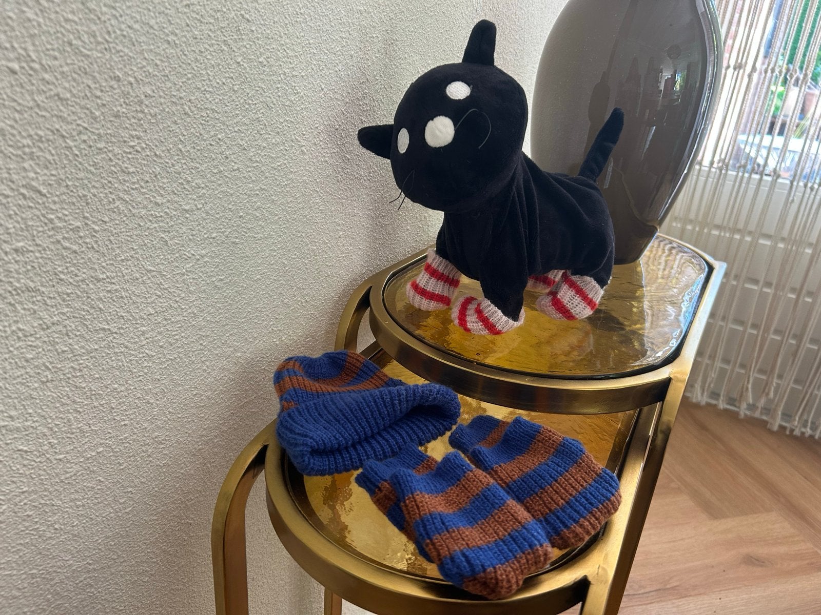 Interactieve Sippie knuffelkat met muts en sokken, Zwart, Ophalen of Verzenden, Zo goed als nieuw, Kat