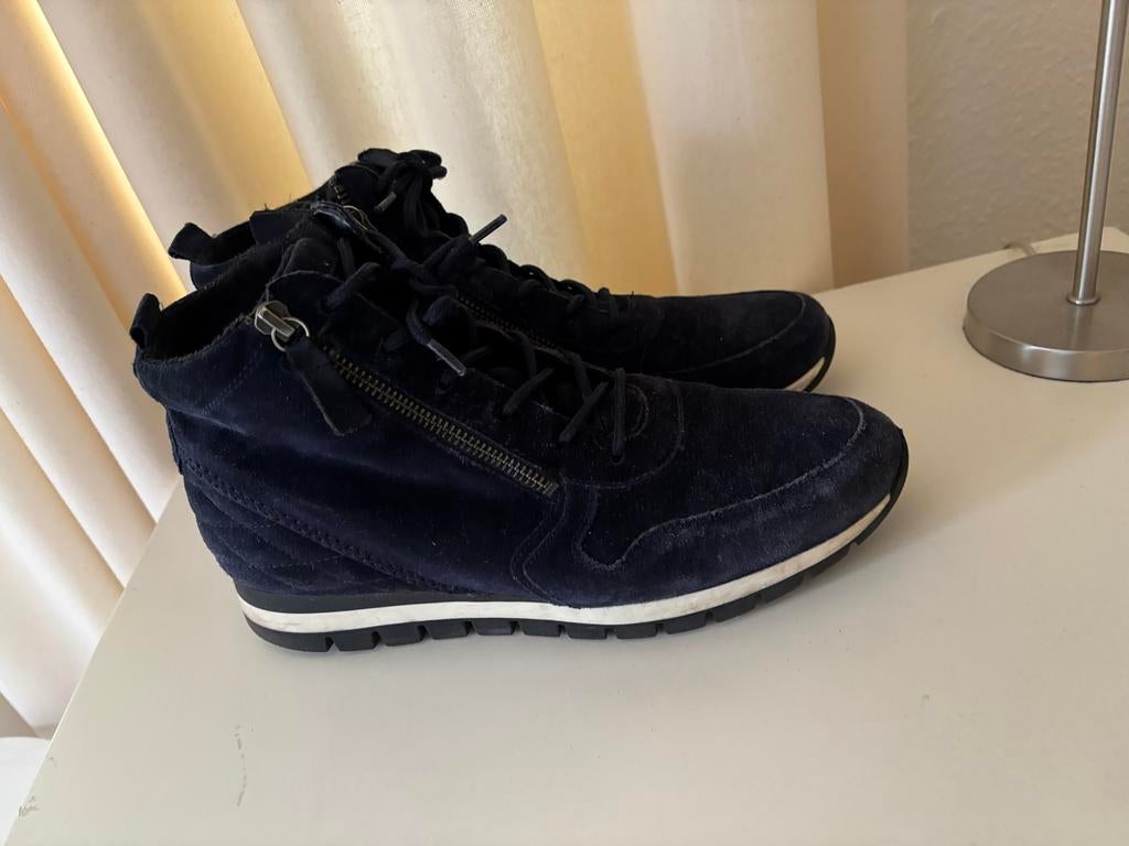 Donkerblauwe suède Gabor sneakers maat 7 H, Ophalen of Verzenden, Gedragen, Blauw, Sneakers of Gympen