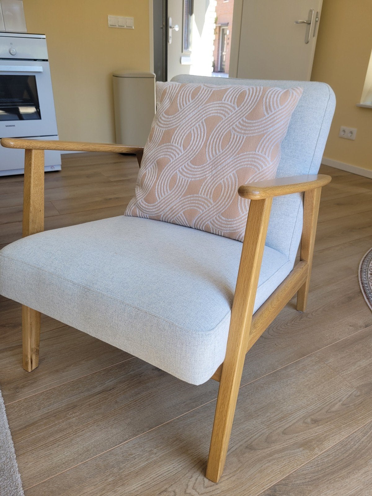 Stoel Ikea beige (Ekenaset) Nieuwstaat, Huis en Inrichting, Fauteuils, Ophalen, Zo goed als nieuw, 75 tot 100 cm, 50 tot 75 cm
