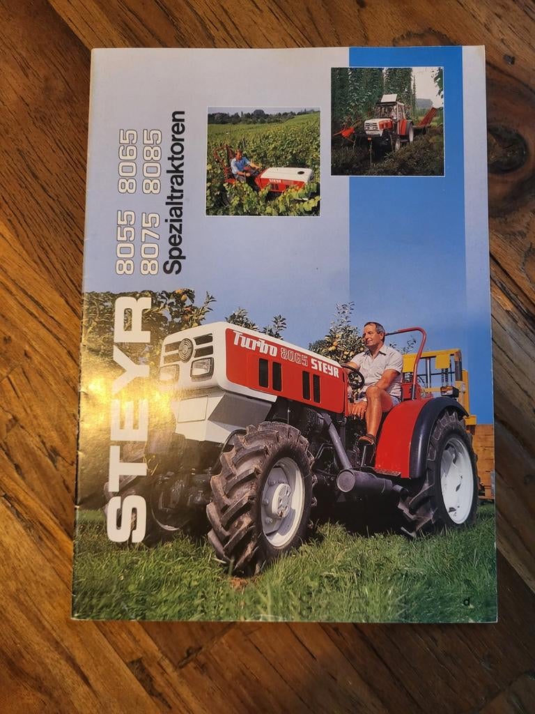 tractor folder Steyr 8055 8065 8075 8085 spezialtraktoren, Ophalen of Verzenden, Zo goed als nieuw