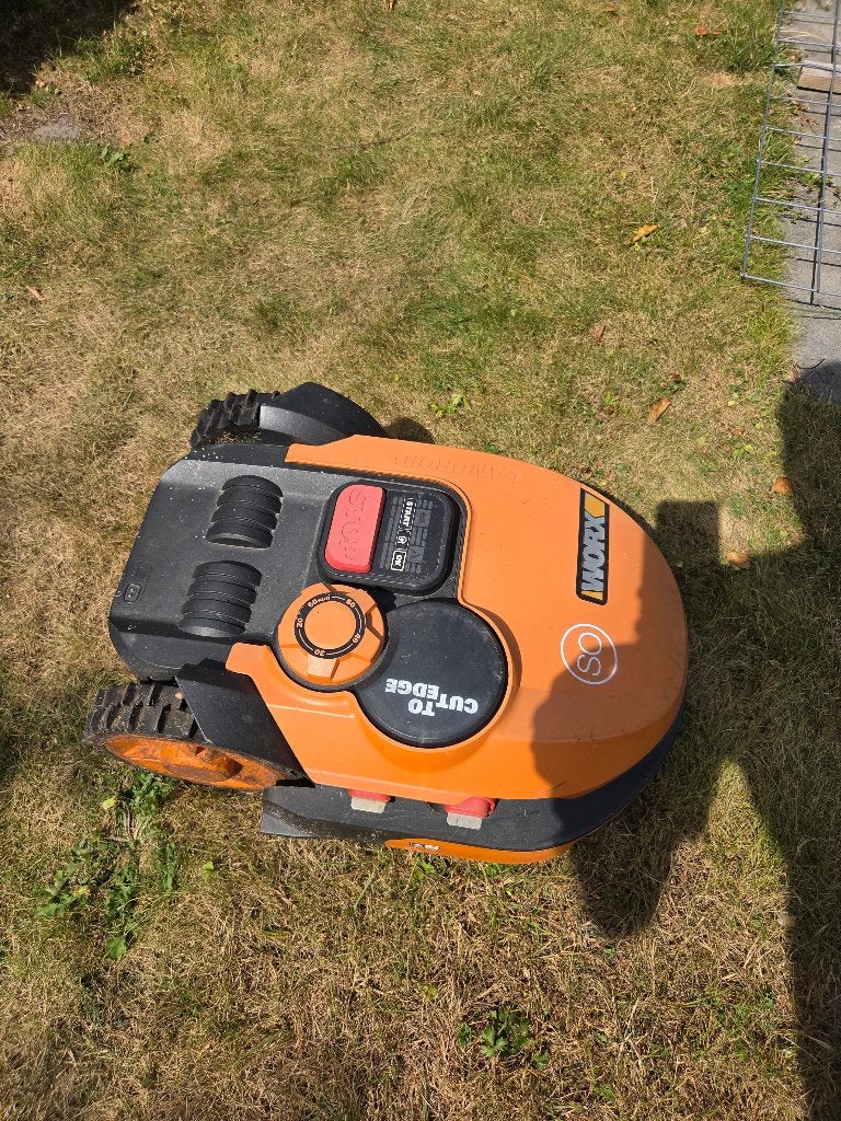 Worx robotmaaier, Tuin en Terras, Robotmaaiers, Ophalen, Gebruikt, 20 tot 25 cm, Worx