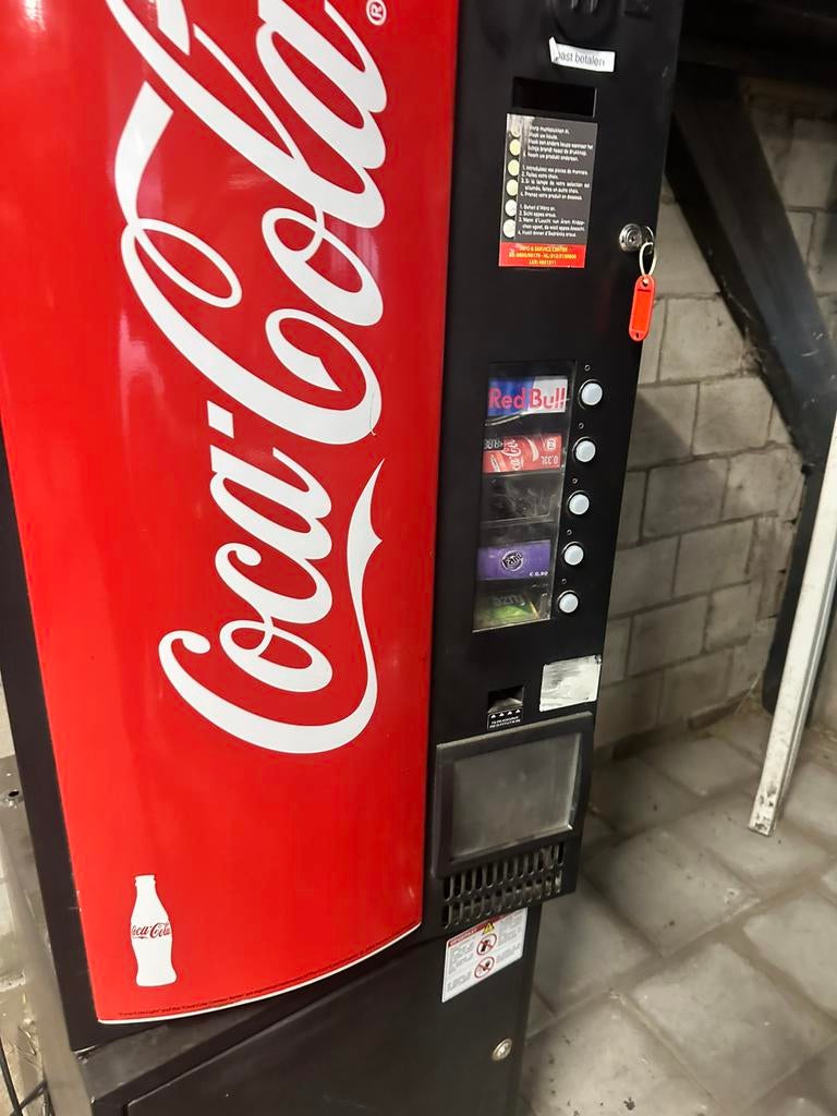 Coca cola automaat werkend op euros, Verzamelen, Ophalen of Verzenden, Zo goed als nieuw
