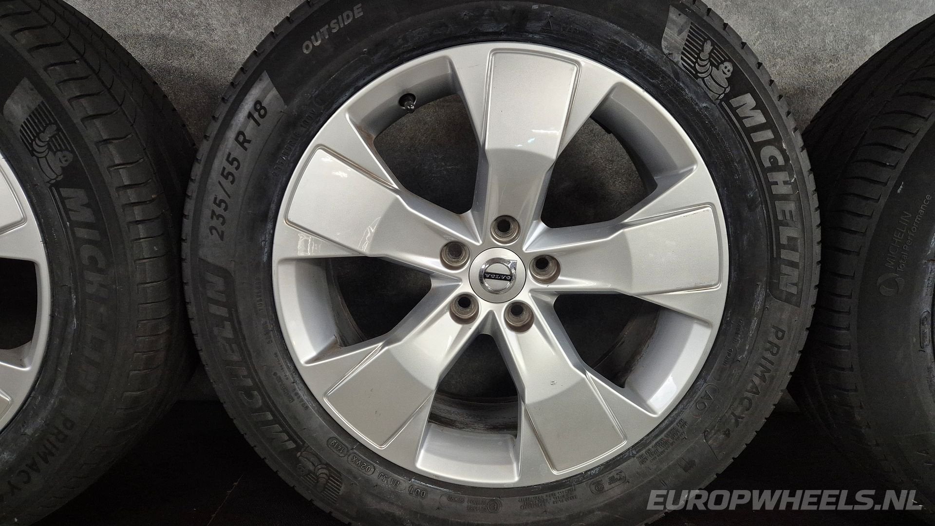 18 inch Volvo velgen XC40 zomerbanden R Design V90 CC, Auto-onderdelen, 18 inch, Gebruikt, -, -