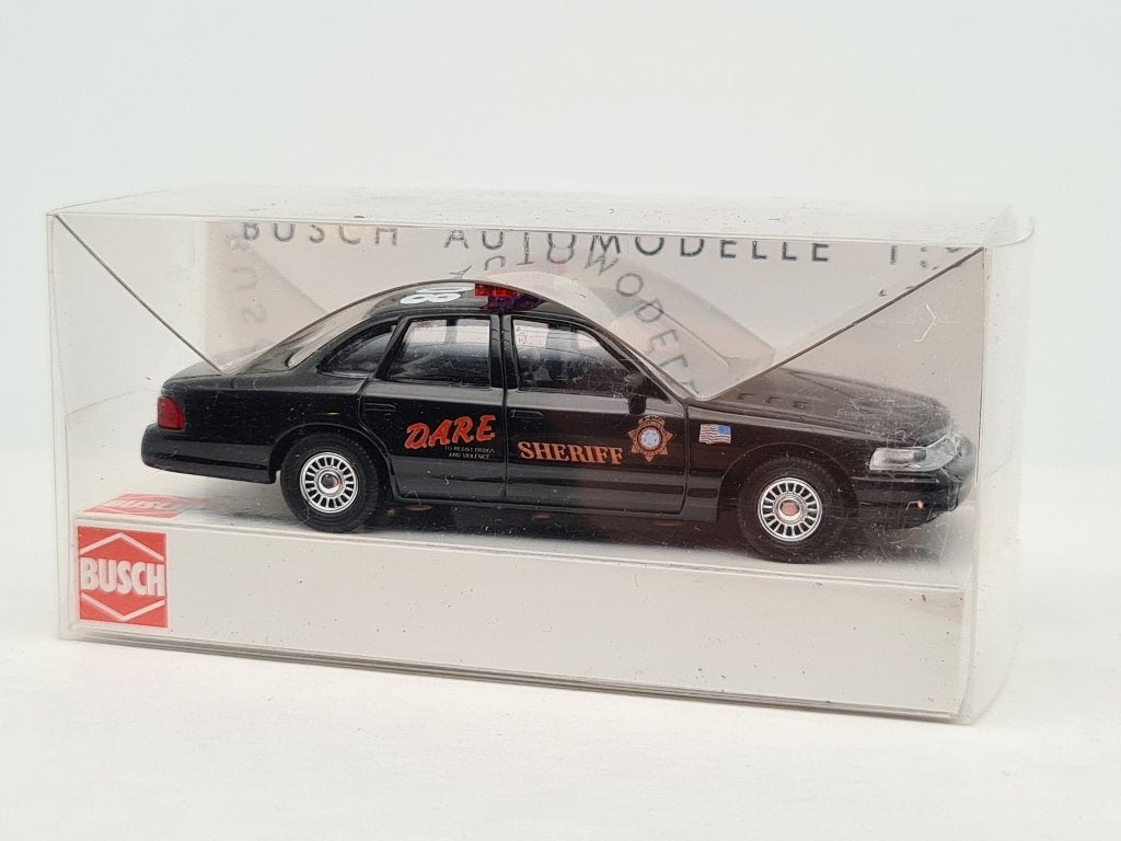 Ford Crown Victoria - D.A.R.E. Sheriff - Busch 1/87, Hobby en Vrije tijd, Verzenden, Zo goed als nieuw, Auto, Overige merken