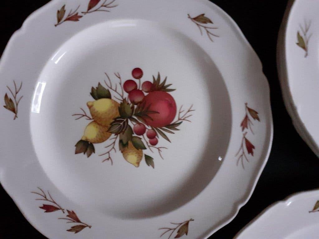 Wedgwood ontbijtborden FRUIT drury lane 6,50 p.st. *eureka*, Ophalen of Verzenden, Zo goed als nieuw, Bord(en), Wedgwood