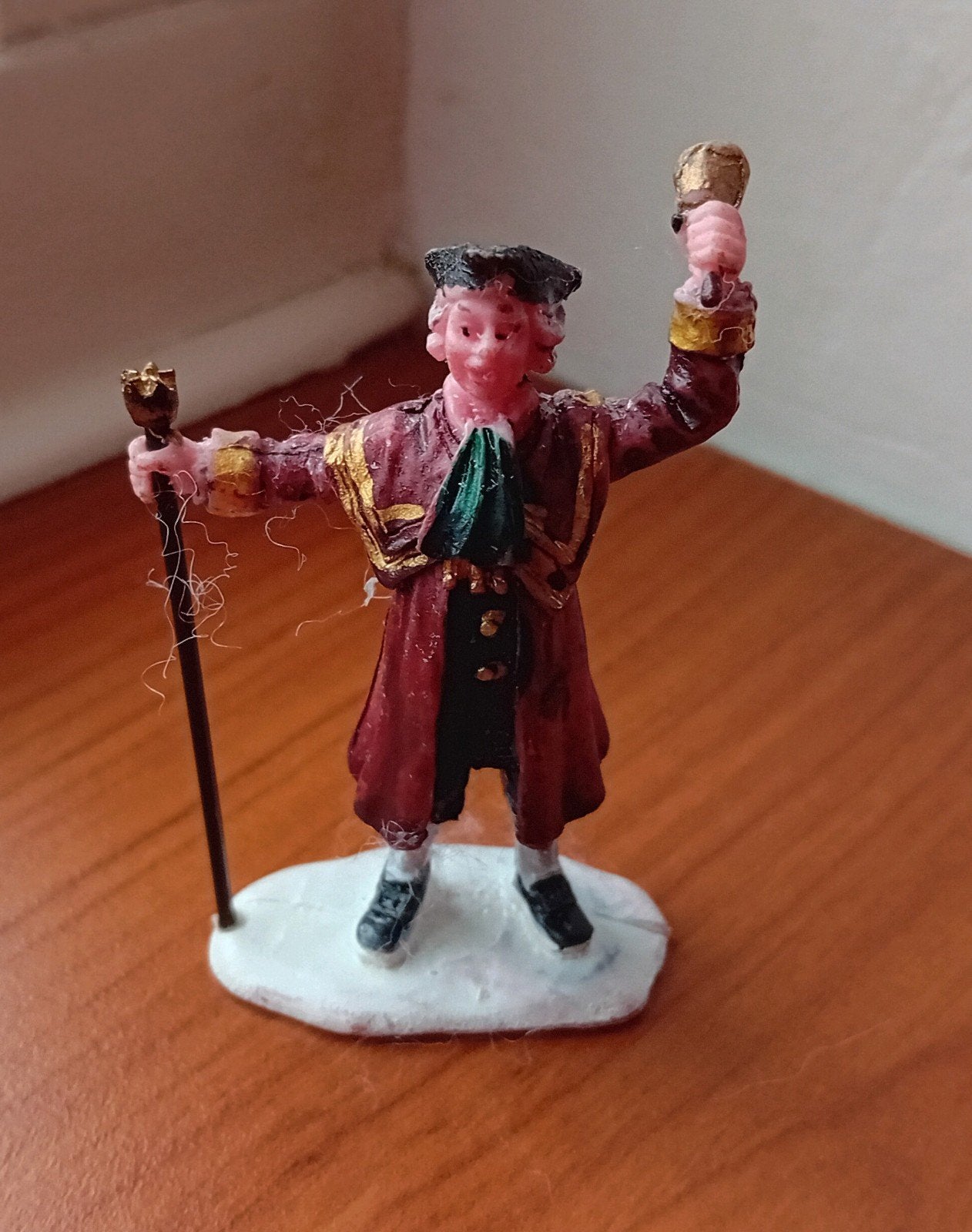 Lemax town crier, retired, Lemax figuur Kerstdorp, Diversen, Ophalen of Verzenden