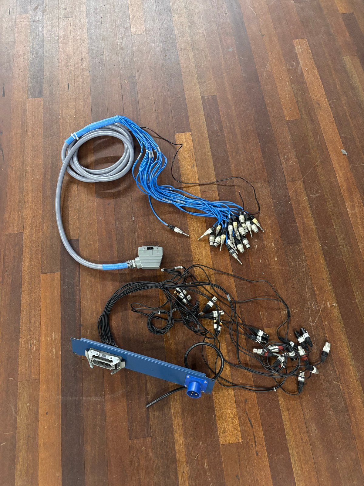 Multikabel set met patchpanel en diverse connectoren, Ophalen, Gebruikt, Apparatuur