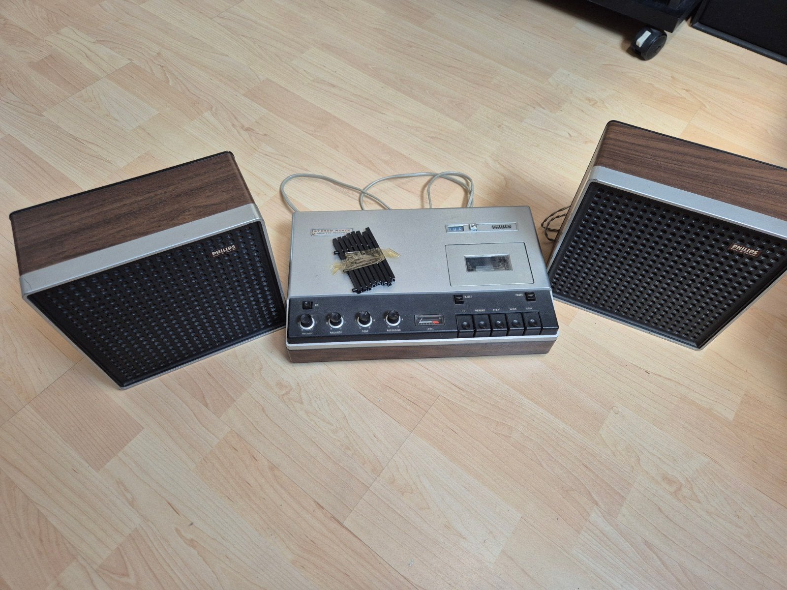 Philips N2405 Stereo Cassetterecorder met Speakers, Ophalen of Verzenden, Enkel, Philips, Tape counter