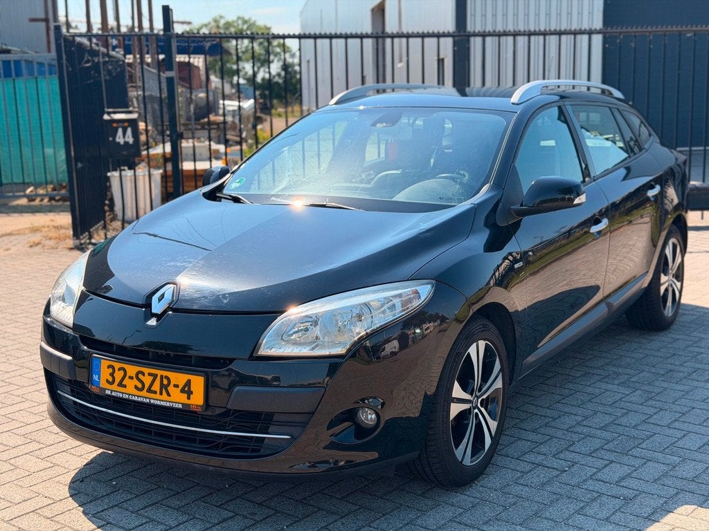 Renault Mégane Estate 1.4 TCe Bose Navi Clima Leer, Voorwielaandrijving, Euro 5, Gebruikt, Leder en Stof