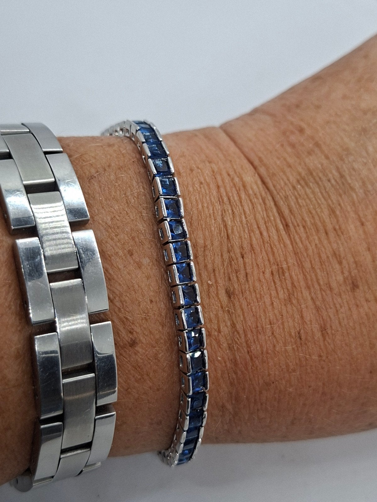 Zilveren Tennisarmband met Blauwe Steentjes - 925, Ophalen of Verzenden, Blauw, Zilver, Met edelsteen