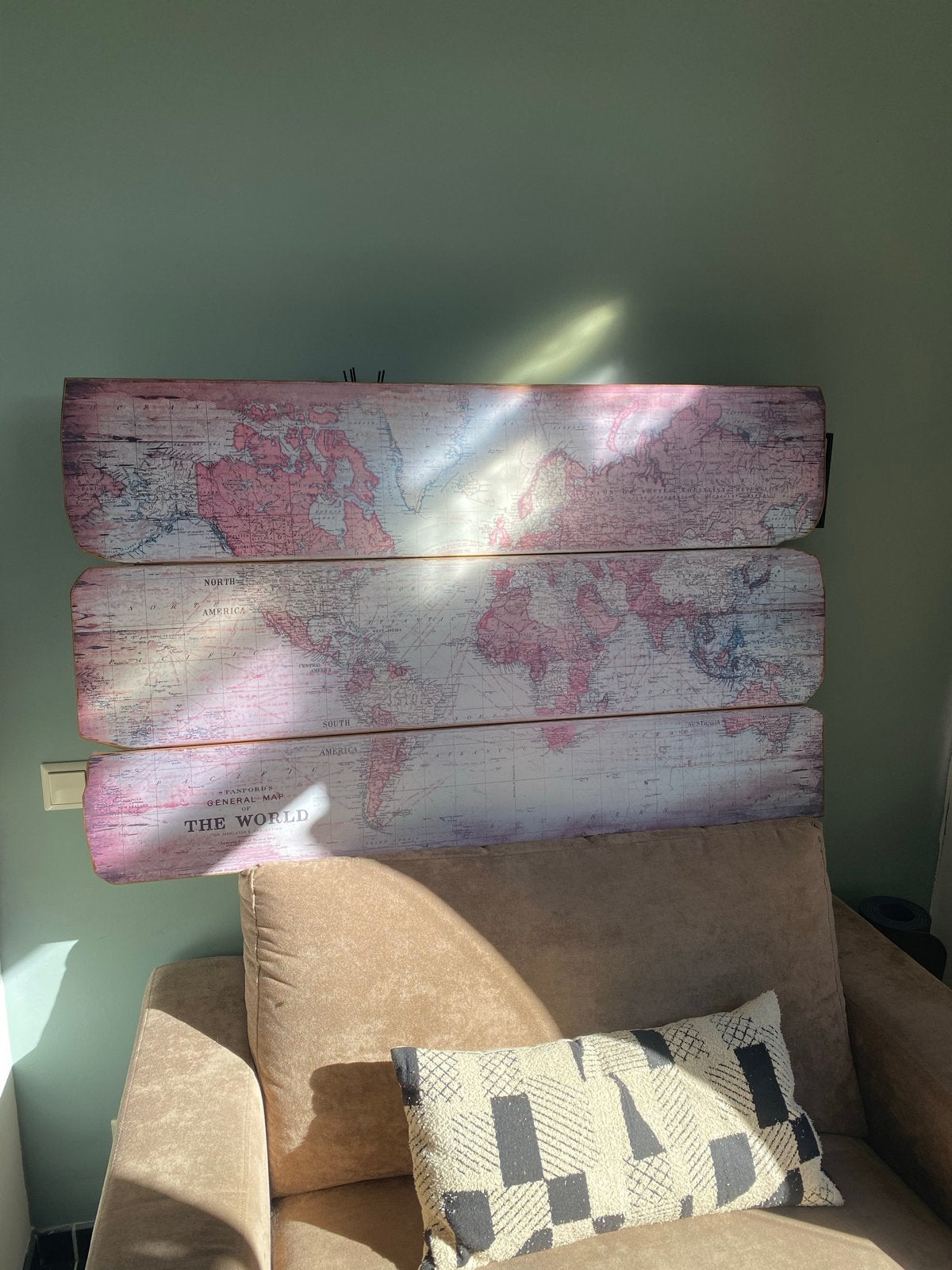 Wanddecoratie Wereldkaart Roze - Zo goed als nieuw, Ophalen, Hout, Vintage, Zo goed als nieuw