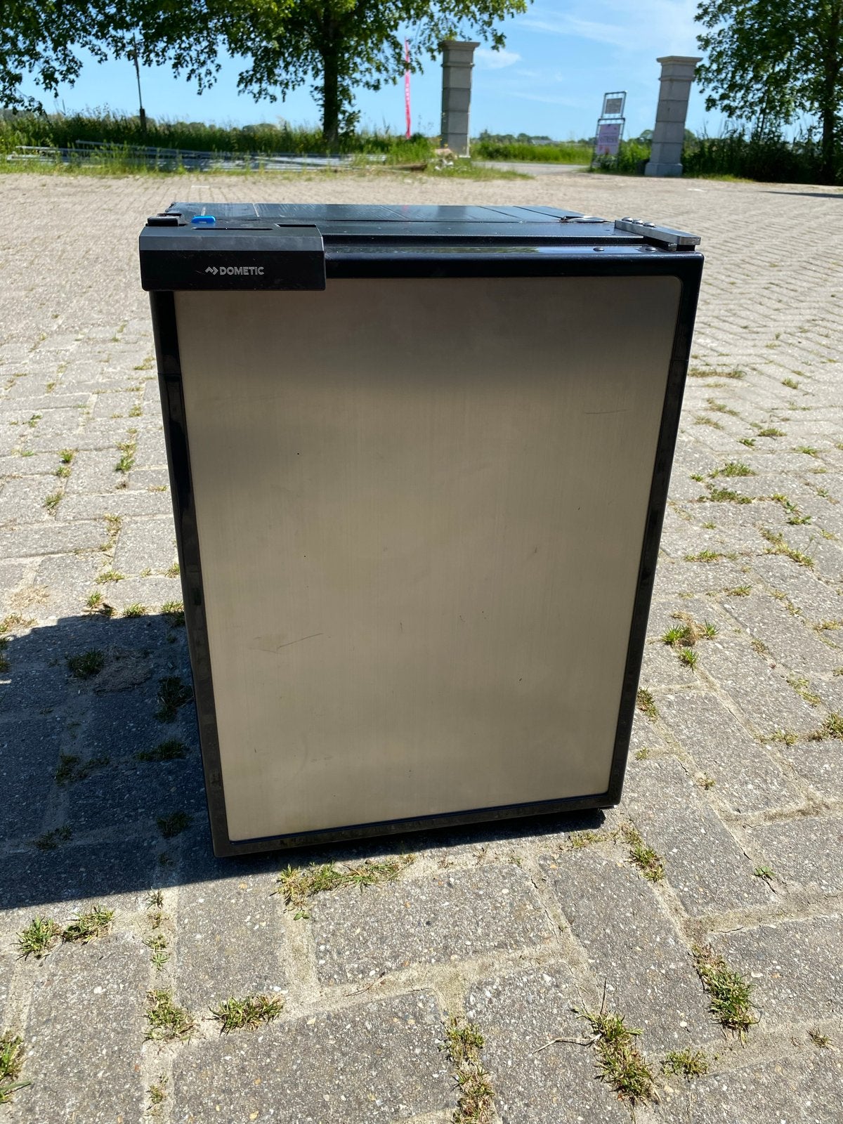 Dometic Koelkast - Compact en Efficiënt, Witgoed en Apparatuur, Koelkasten en IJskasten, Ophalen, Gebruikt, Met aparte vriezer