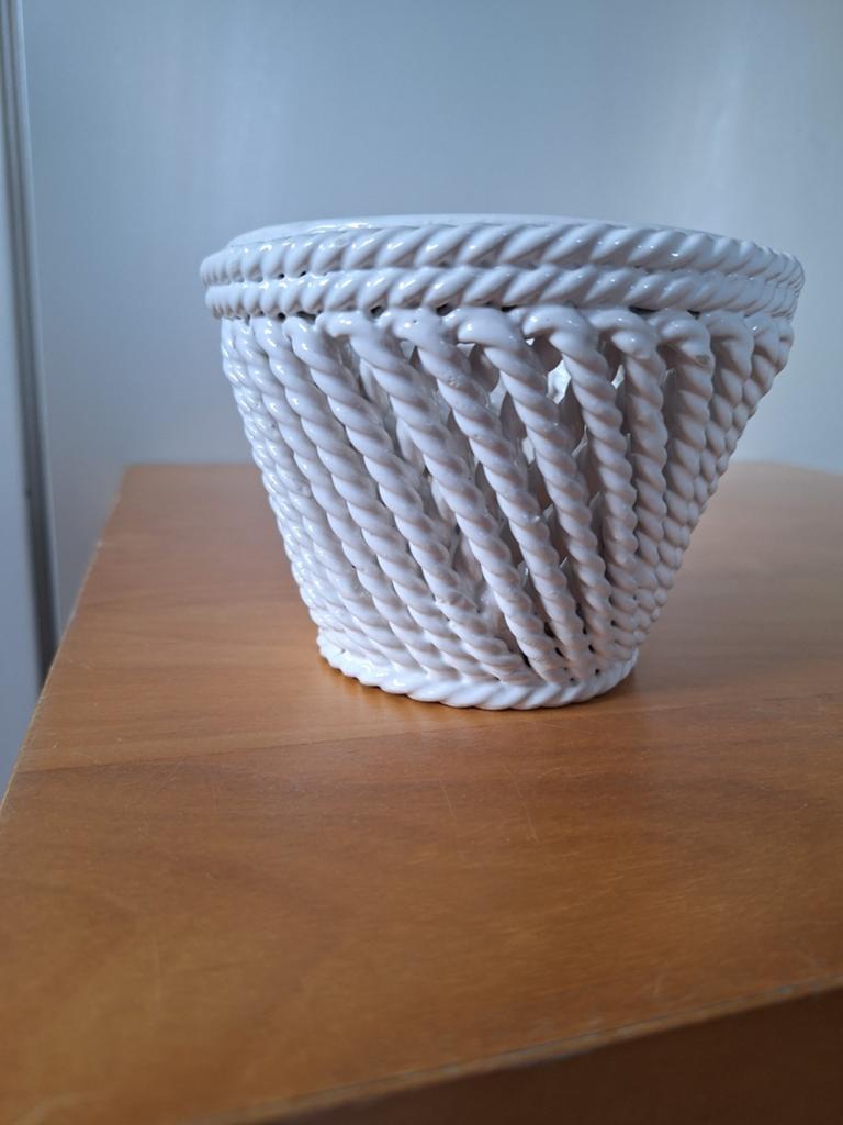 Vintage Bloempot Wit Gevlochten Keramiek - 11x15 cm, Ophalen, Gebruikt, Rond, Binnen