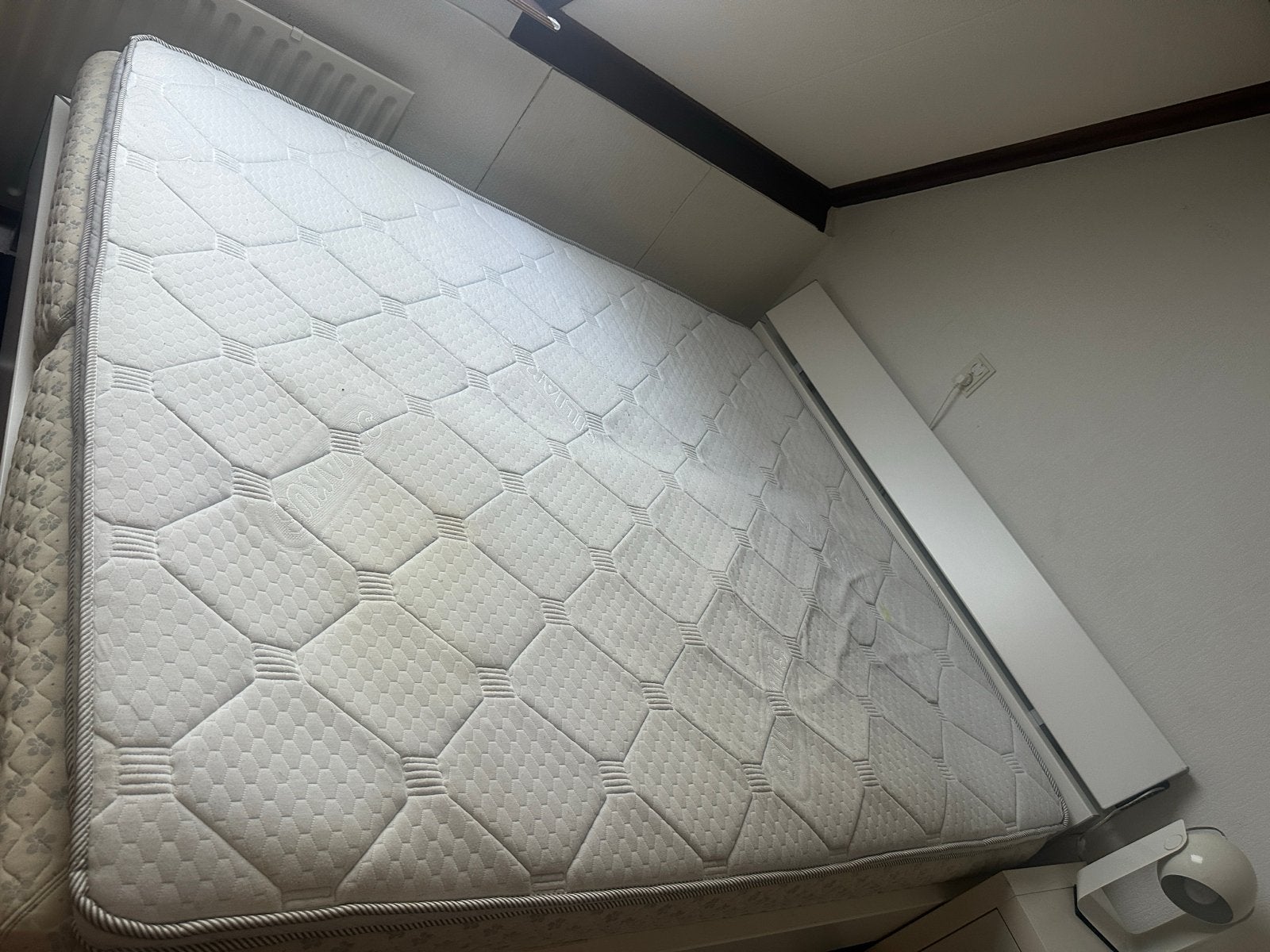 Topper matras 180x200 cm - Zo goed als nieuw, Ophalen, Tweepersoons, Zo goed als nieuw, Matras