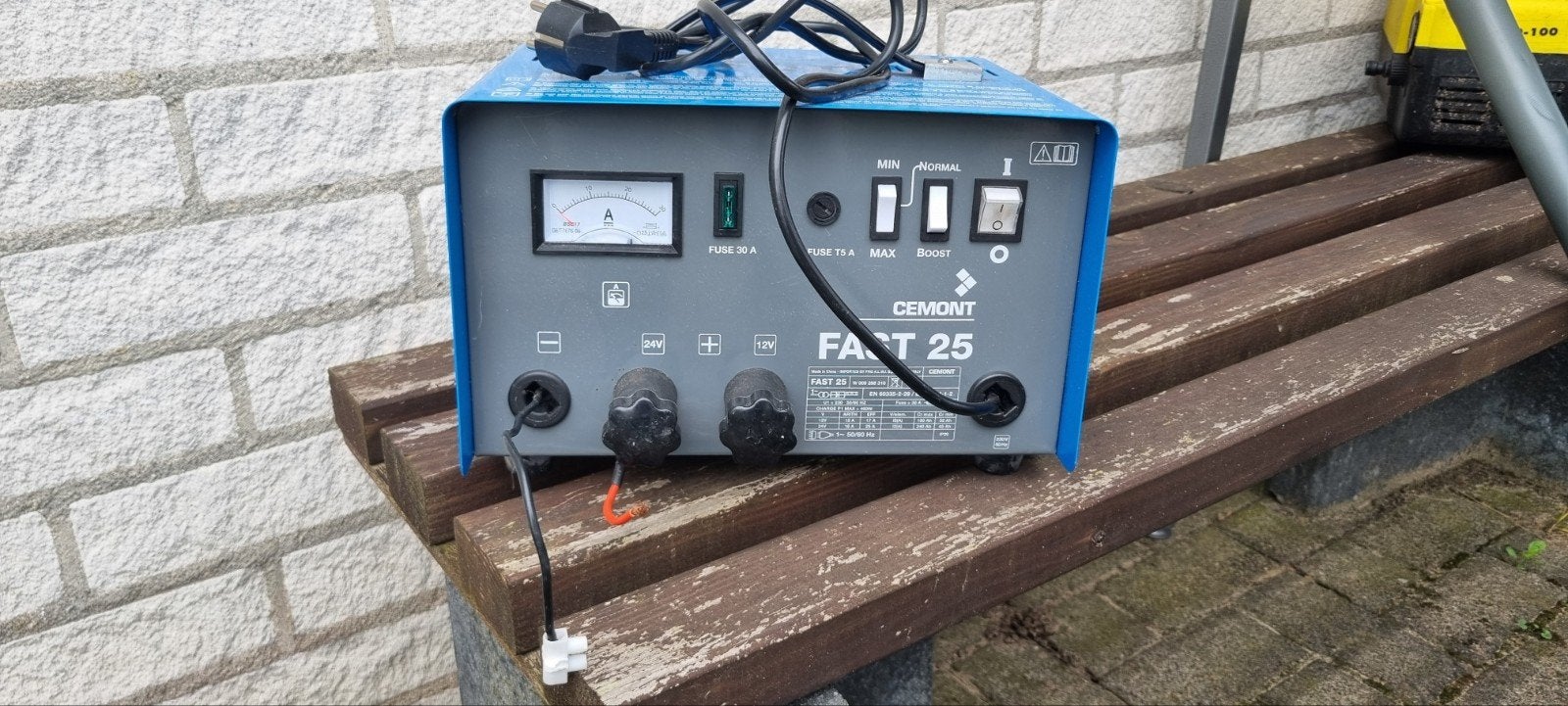 Cemont FAST 25 Acculader, Ophalen, Gebruikt
