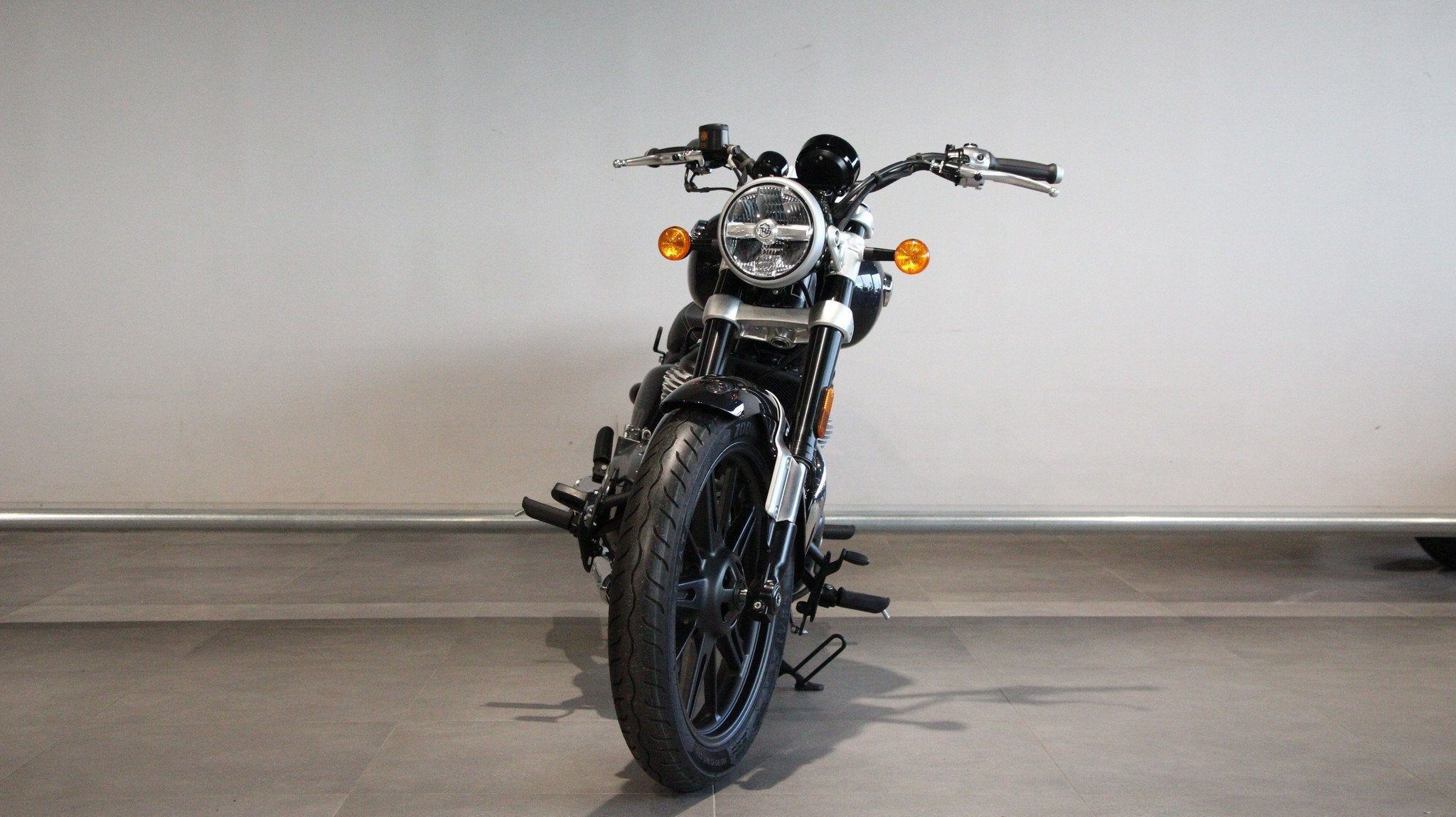 Royal-Enfield SUPER METEOR 650 (bj 2026), Motoren, Motoren | Royal Enfield, Lorentzlaan 14
3401 MX  IJSSELSTEIN UT, Chopper, Bedrijf