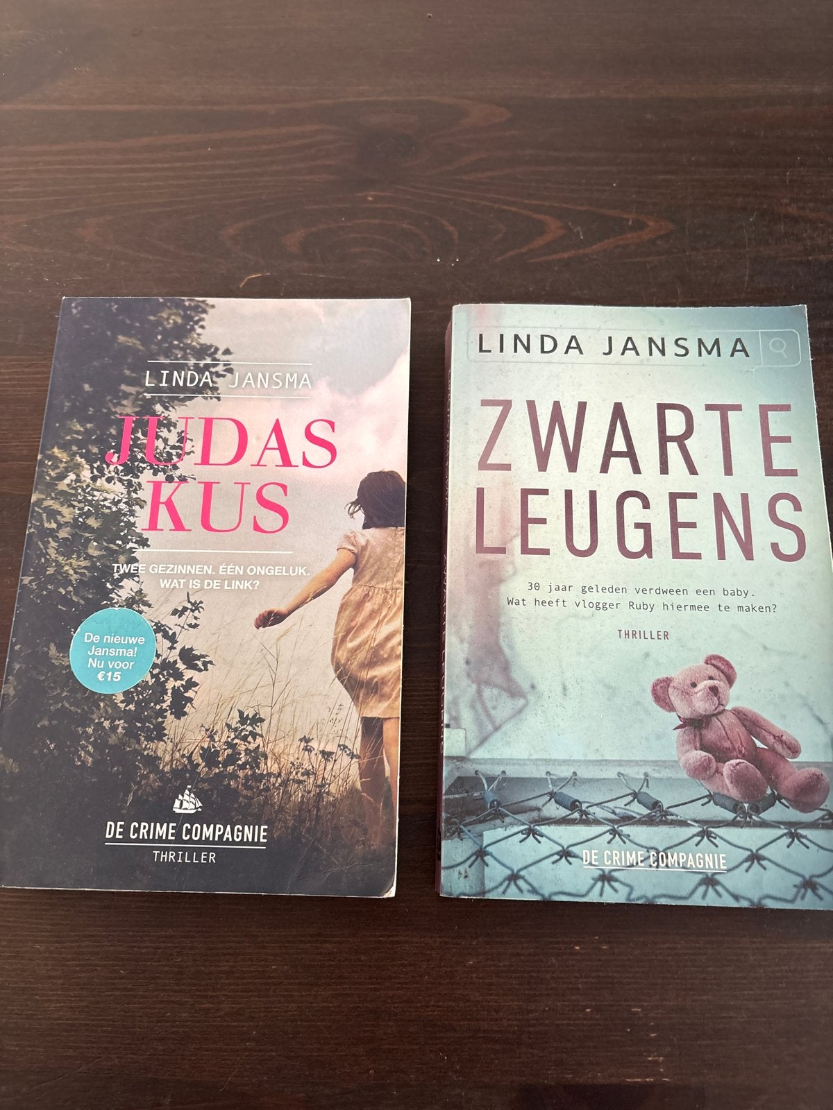 Linda Jansma Thriller Boeken: Judas Kus & Zwarte Leugens, Ophalen of Verzenden, Zo goed als nieuw, Nederland