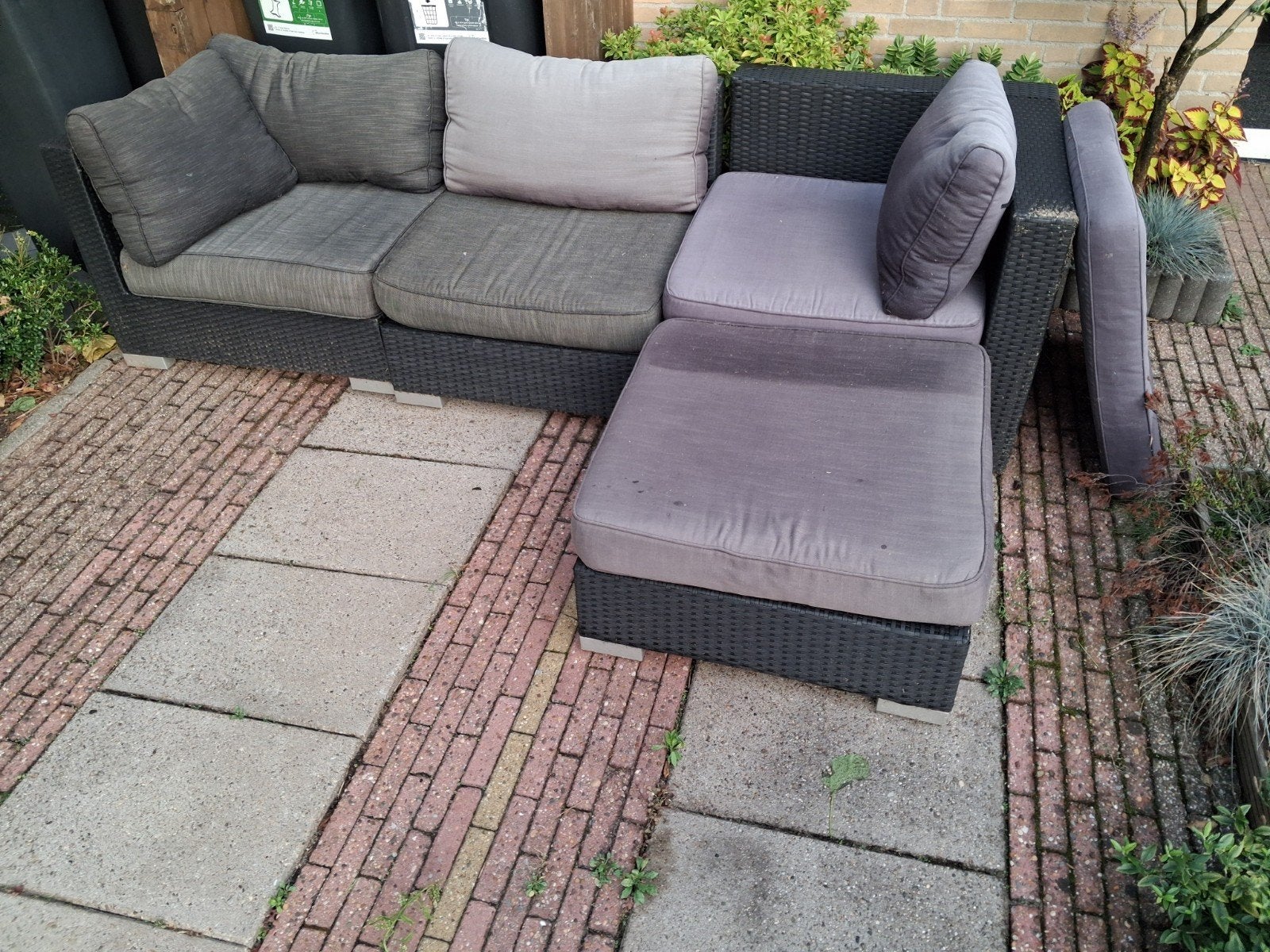 Deel van gebruikte loungeset - Hoekbank met hocker, Tuin en Terras, Ophalen, Gebruikt, Bank, 3 zitplaatsen