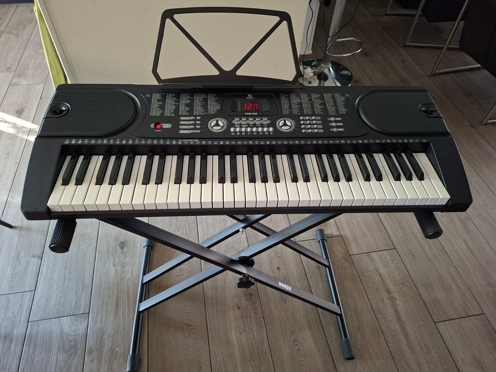Fazley keyboard - perfect werkend, inclusief standaard, Met standaard, Ophalen, Overige merken, 61 toetsen