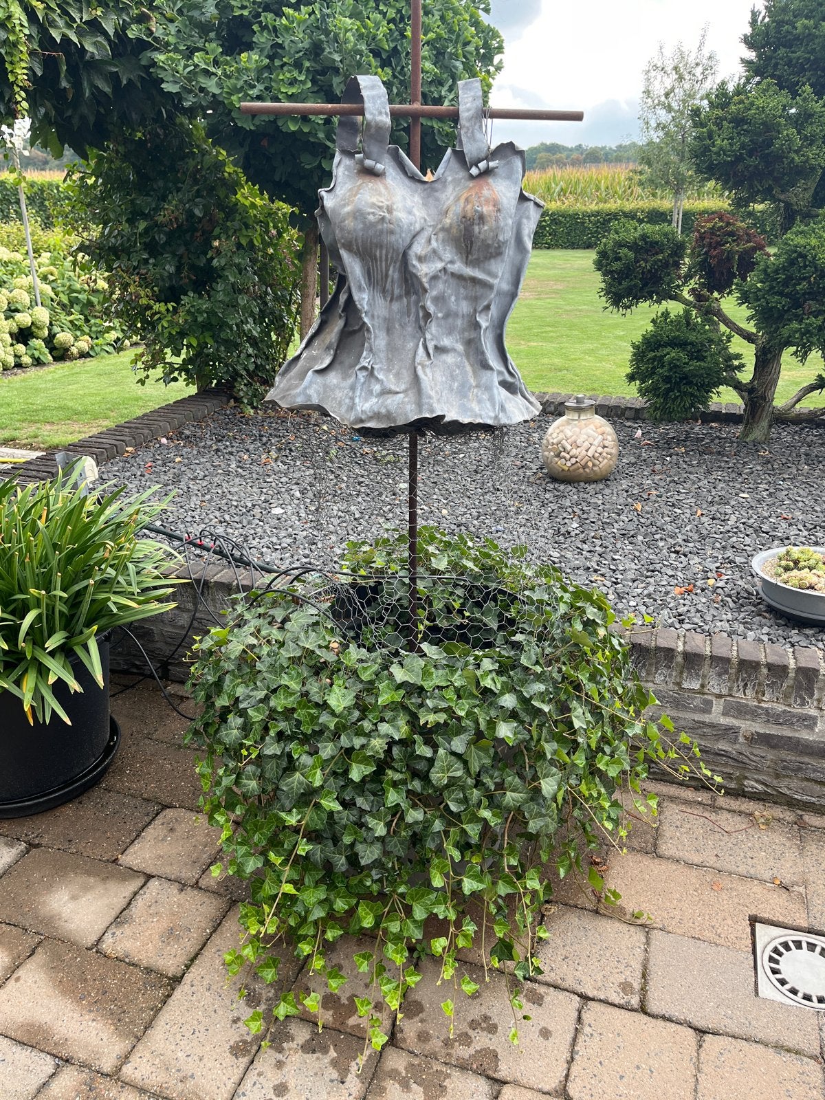 Unieke metalen buste plantenbak voor tuin of terras, Ophalen