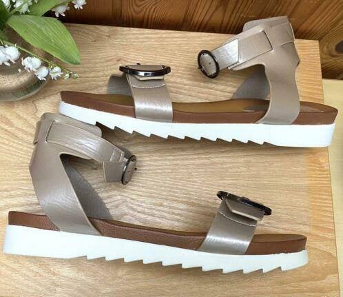 Fabs sandalen/schoenen maat 41 NIEUW, Beige, Nieuw, Sandalen of Muiltjes, Ophalen of Verzenden