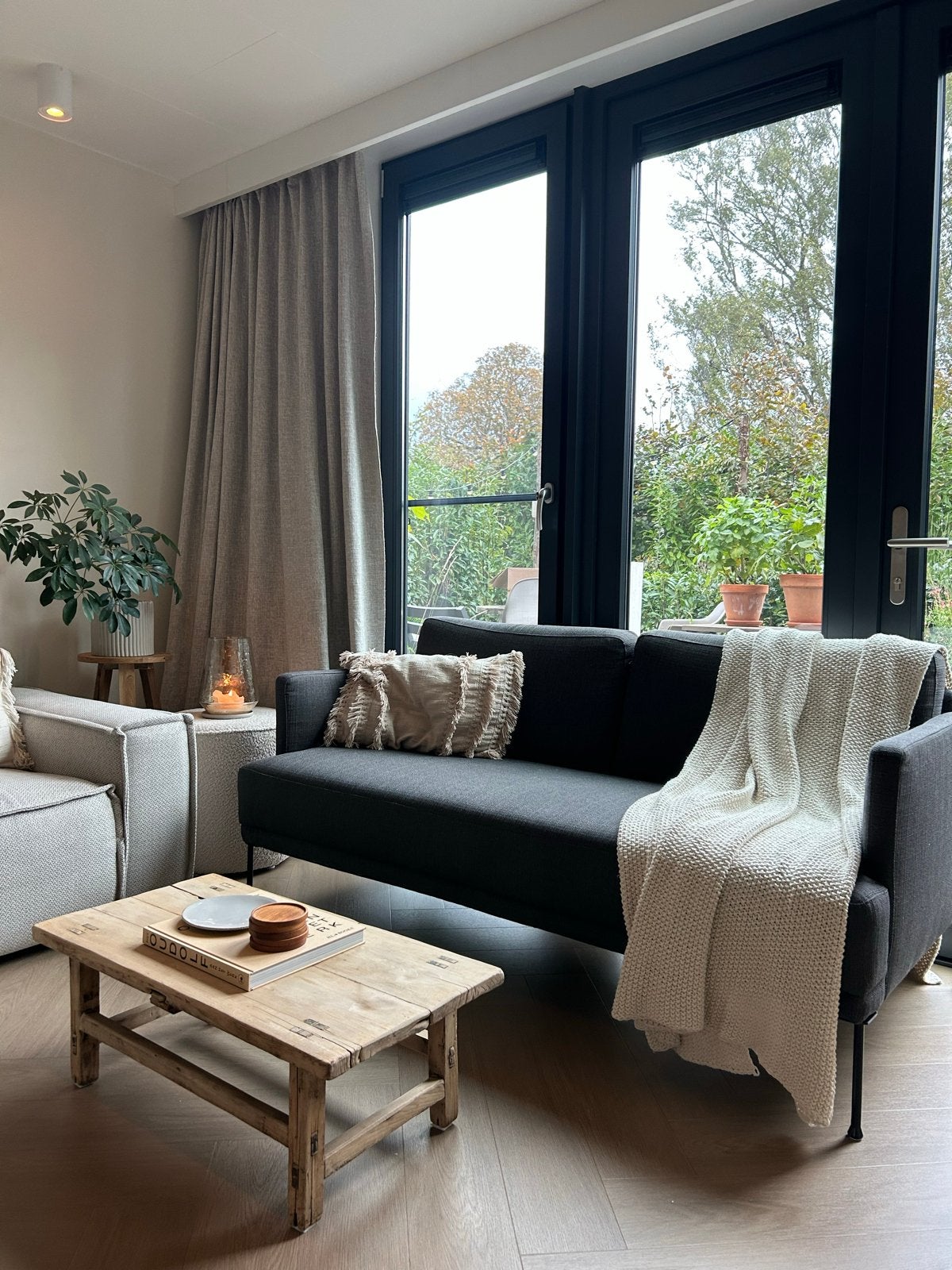 Westwing Fluente 2-zitsbank - Zo goed als nieuw, Ophalen, 150 tot 200 cm, Tweepersoons, 75 tot 100 cm