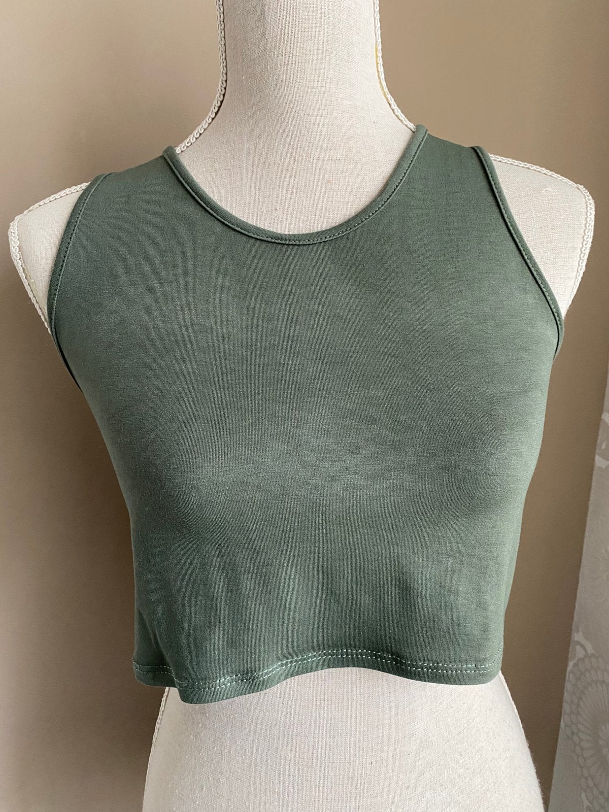 ZGAN Dames meisjes cropped top hemdje legergroen mt S 36 176, Ophalen of Verzenden, Zo goed als nieuw, Groen, Maat 36 (S)