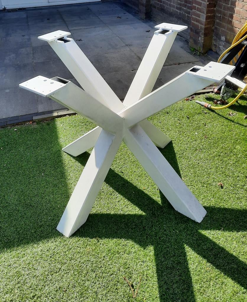 Kruispoot onderstel voor buiten- of tuintafel, Huis en Inrichting, Tafelonderdelen, Ophalen, Tafelpoot, Gebruikt, Modern industrieel