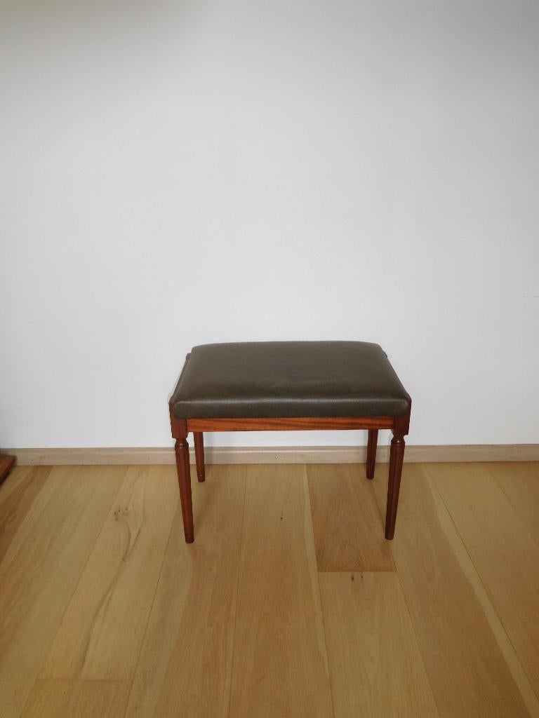 mahonie hokker, Minder dan 50 cm, 50 tot 75 cm, Zo goed als nieuw, Rechthoekig