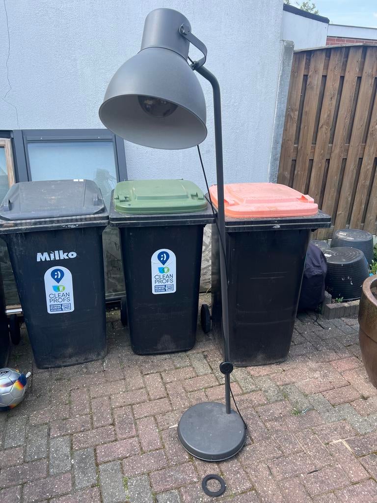 Ikea staande lamp - Donkergrijs, verstelbaar, Ophalen, Gebruikt, Metaal, 150 tot 200 cm