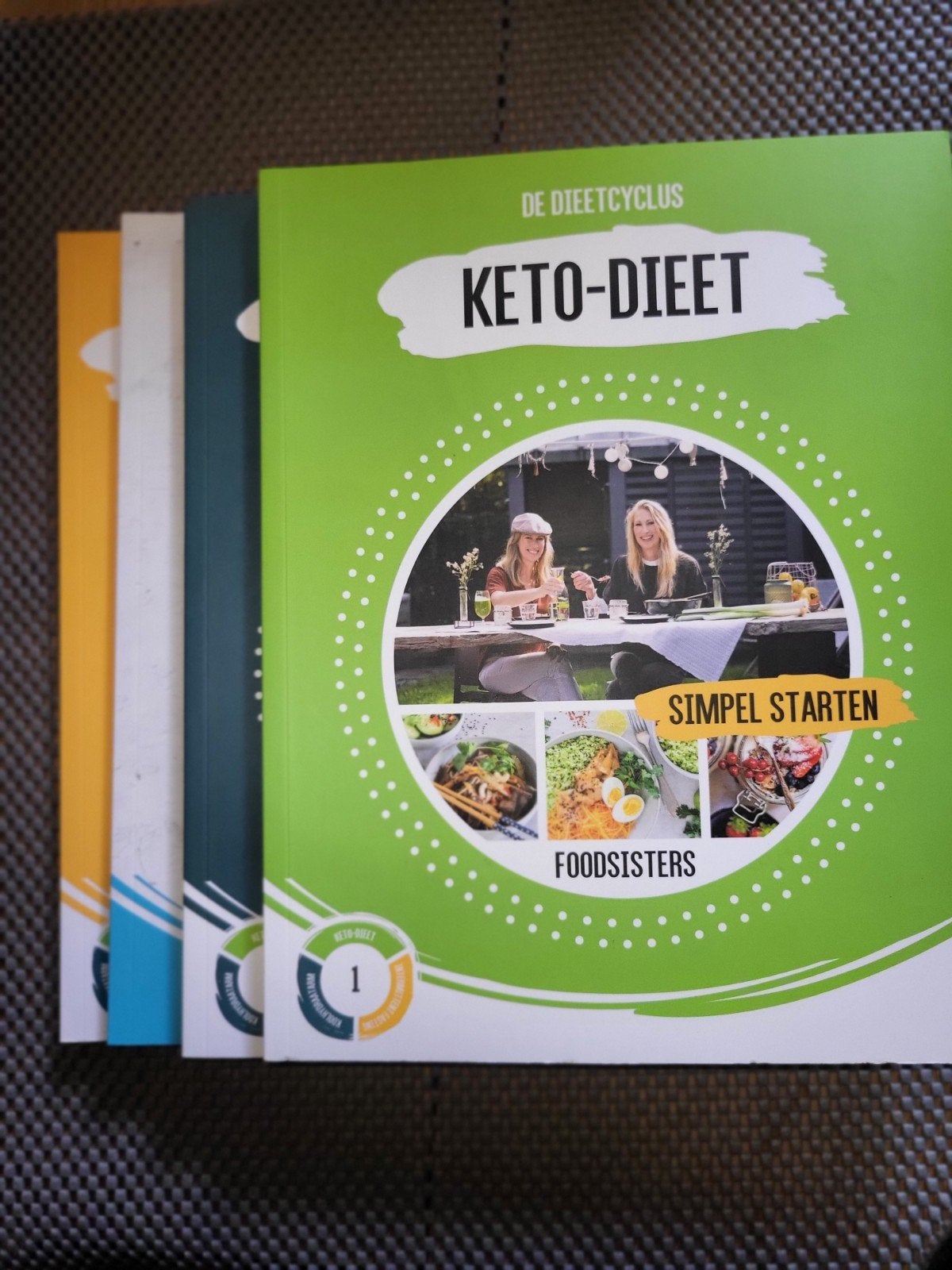 4x foodsisters dieetcyclus, Ophalen of Verzenden, Zo goed als nieuw, FoodSisters