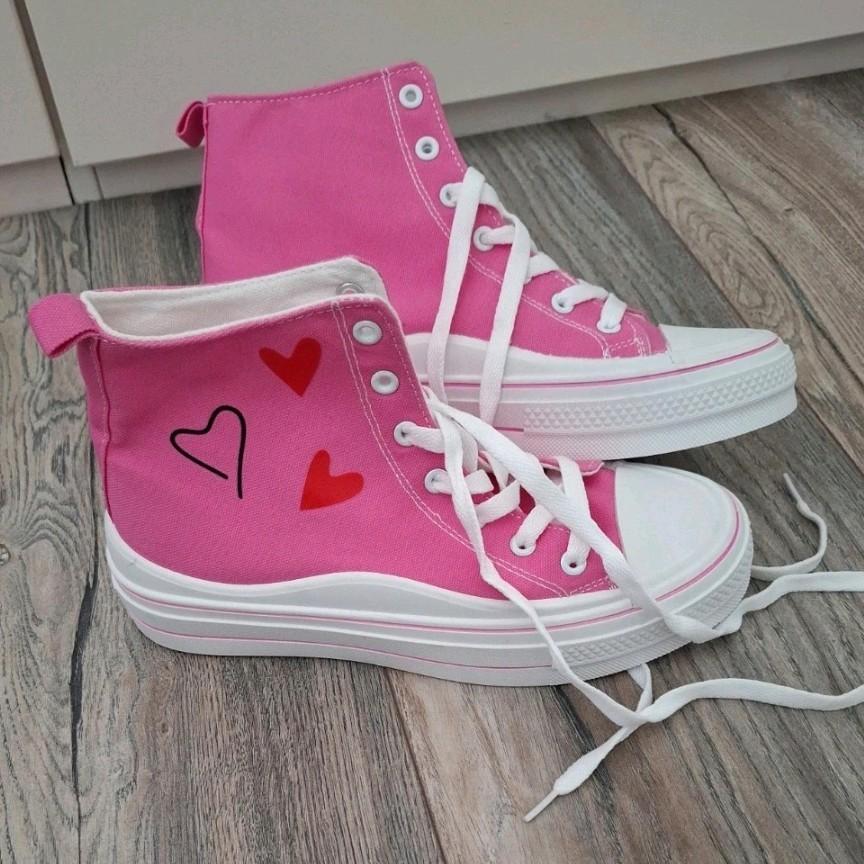 Prachtig nieuw Roze canvas gympen maat 39, Kleding | Dames, Schoenen, Ophalen of Verzenden, Zo goed als nieuw, Roze, Sneakers of Gympen