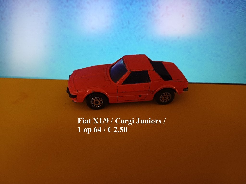 div modelauto s te koop 2, Ophalen of Verzenden, Gebruikt, Auto