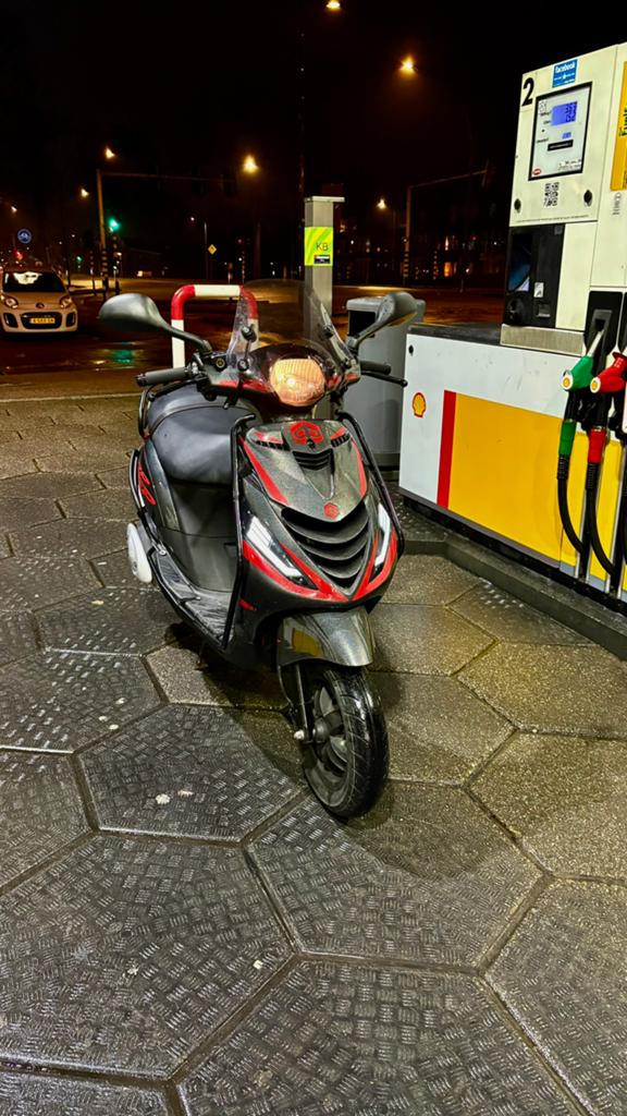 zip 2t 50cc *WAARDEPEILING*, Ophalen, Zo goed als nieuw, Benzine, Overige modellen