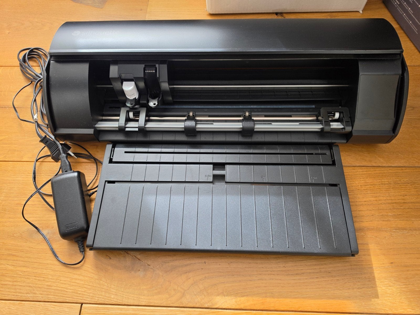 Silhouette Cameo 5 Zwart met ES Mat Zwart + extra's, Zwart, Ophalen of Verzenden, Zo goed als nieuw, Silhouette
