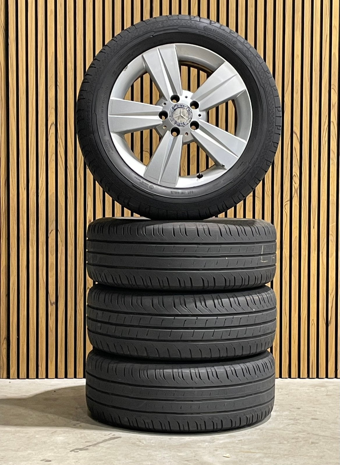 16 inch Vito V klasse zomerset Continental, Ophalen, Banden en Velgen, 17 inch, Bestelwagen