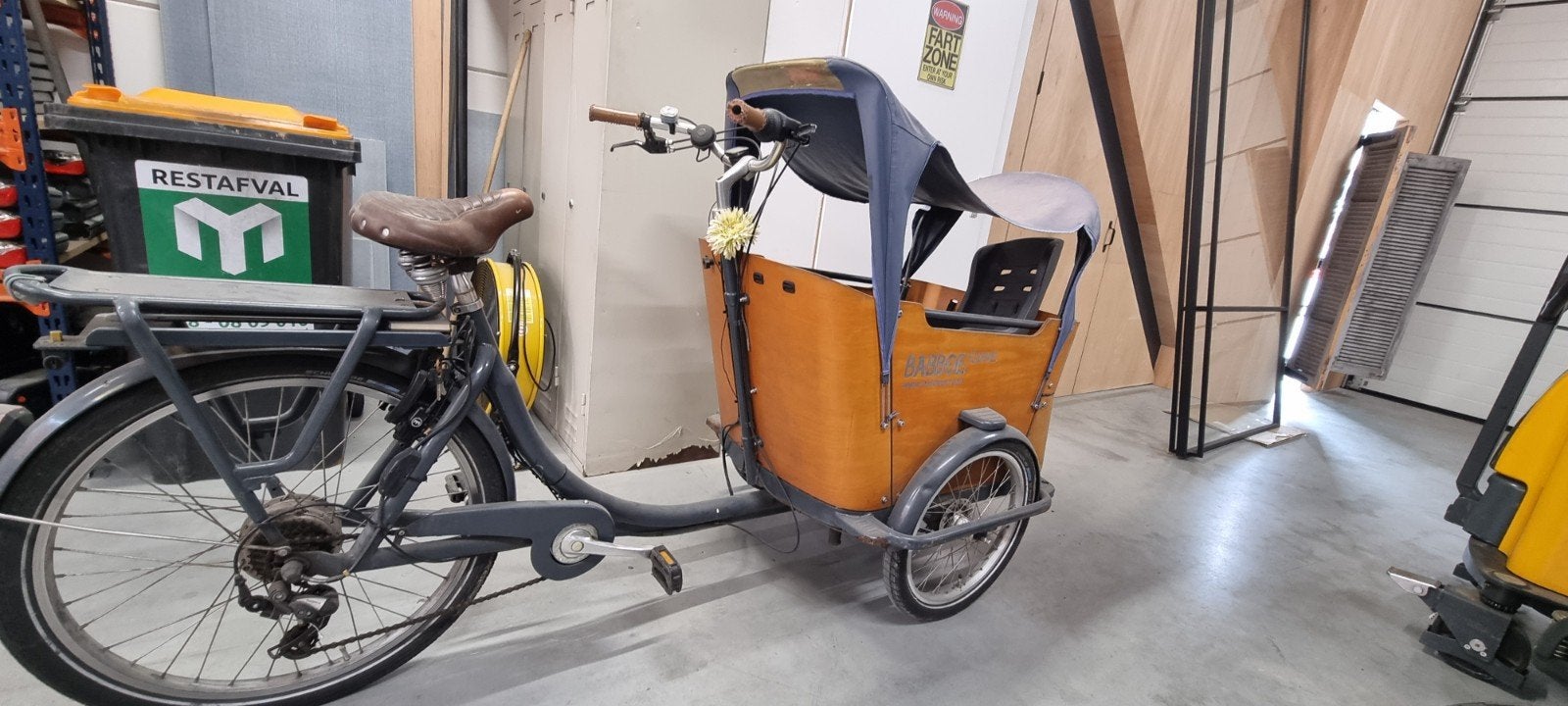 Babboe Curve bakfiets - accu kapot en ontbreekt, Ophalen, Gebruikt, Huif, 2 kinderen