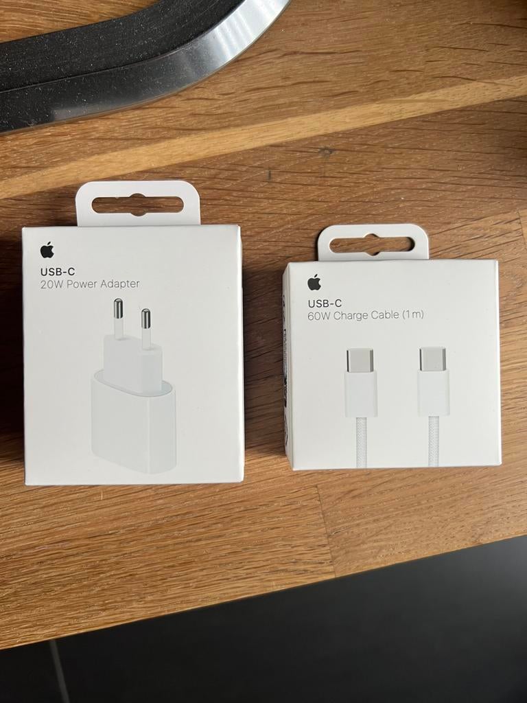 Apple Origineel Power Adapter 20w + Apple USB-C to USB-C 60w, Ophalen of Verzenden, Nieuw, Apple iPhone