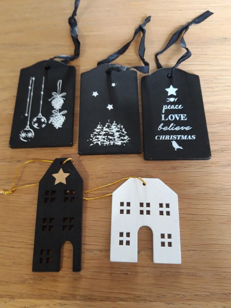 Houten labels kerst, Ophalen