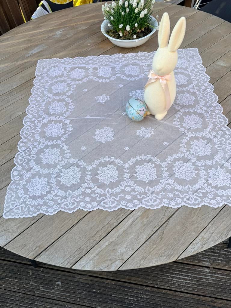 Kanten zacht roze tafelkleed 100x100 nieuw, Ophalen, Nieuw, Vierkant
