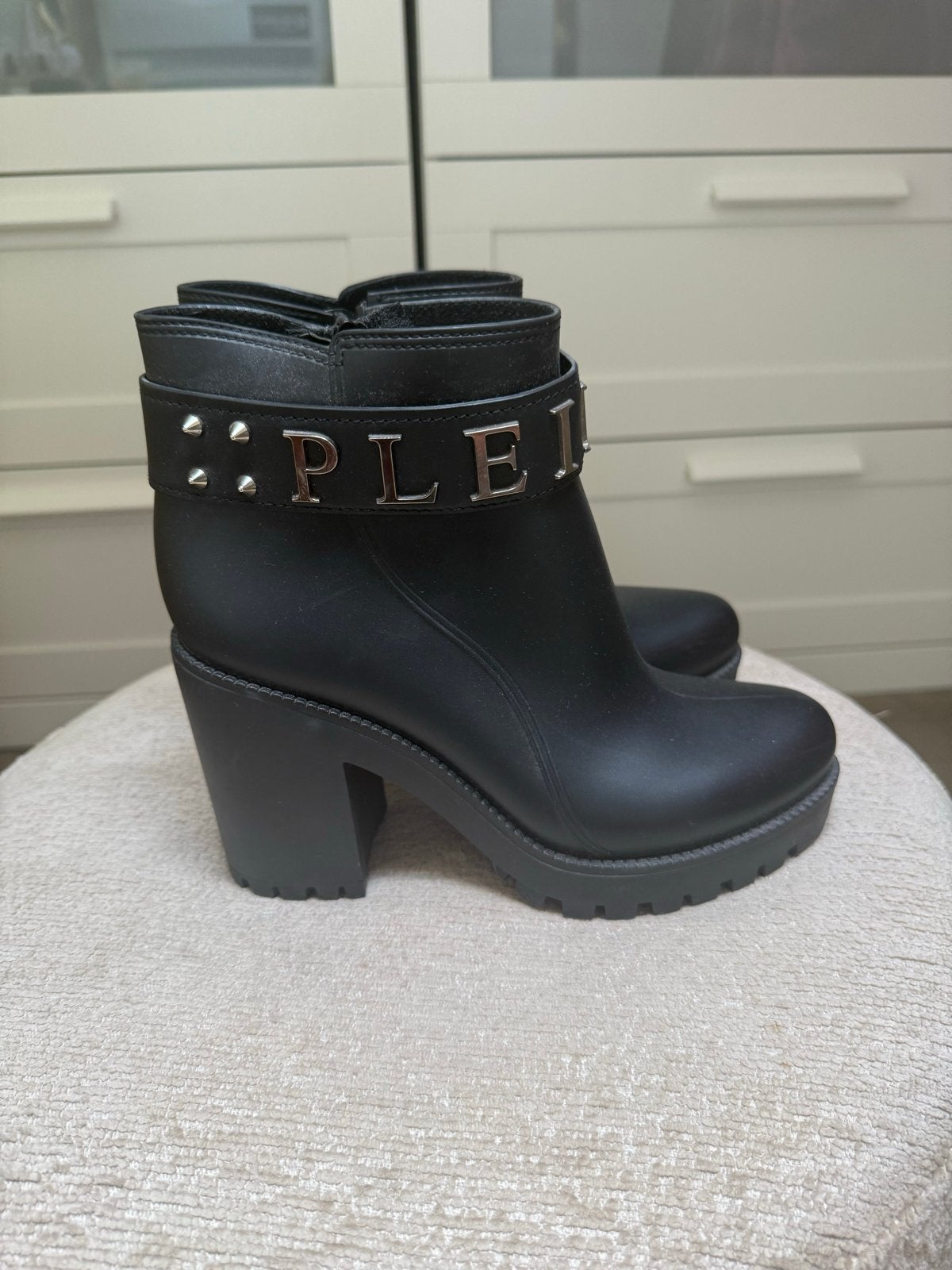 Philipp Plein Enkellaarzen Zwart met Studs, Ophalen of Verzenden, Zo goed als nieuw, Zwart, Lage of Enkellaarzen
