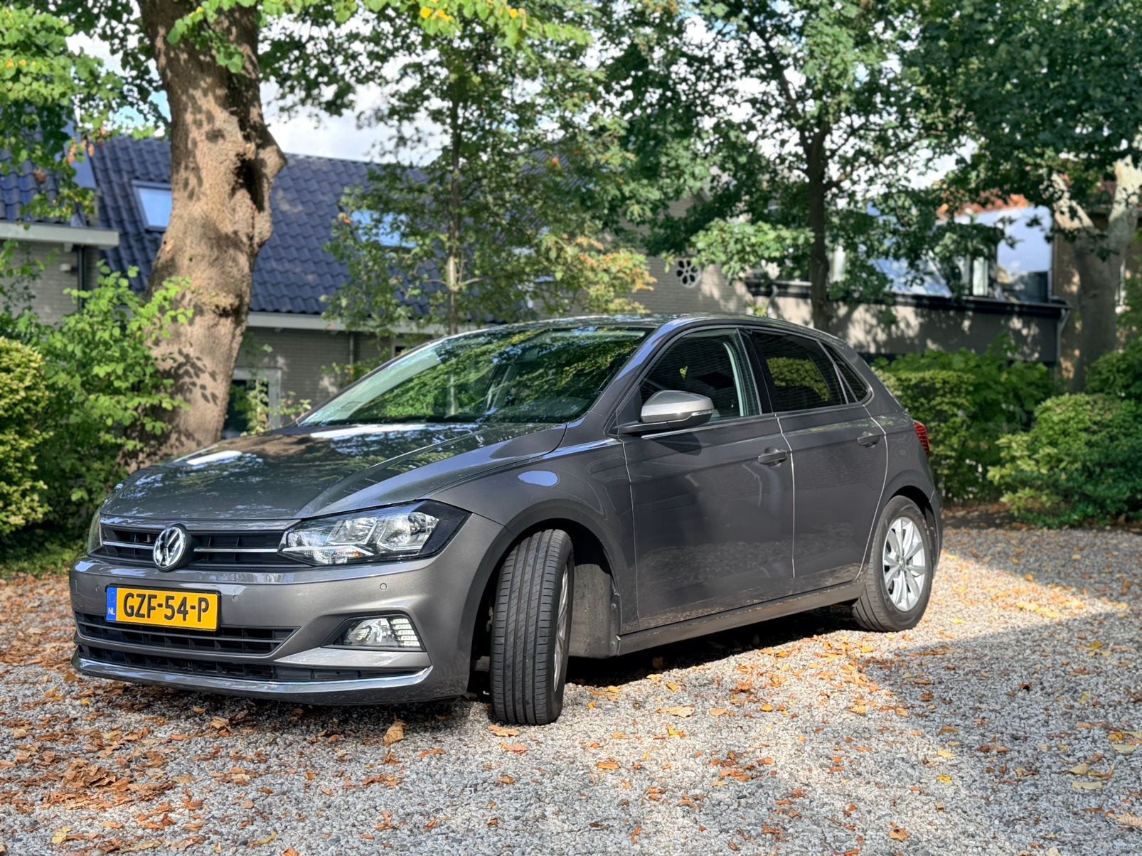 Volkswagen Polo 1.0 TSI 95pk 7-DSG 2019 Grijs HIGHLINE, Auto's, 95 pk, Alcantara, Grijs, Particulier