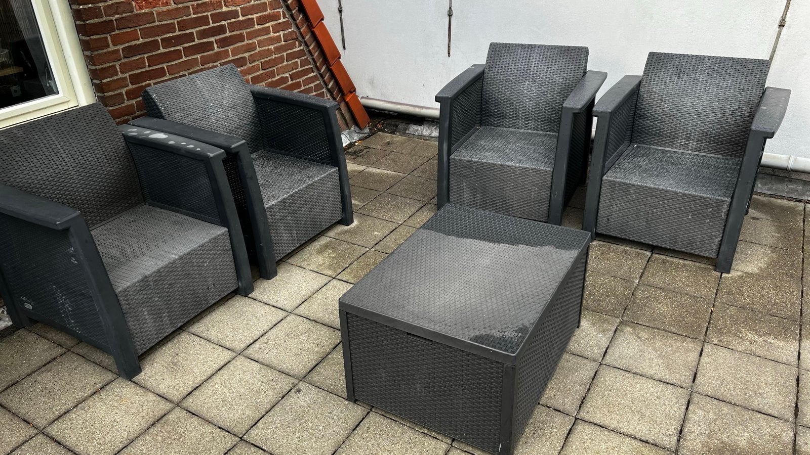 Gebruikt Loungeset met Opbergtafel, Ophalen, 4 zitplaatsen, Kunststof, Gebruikt