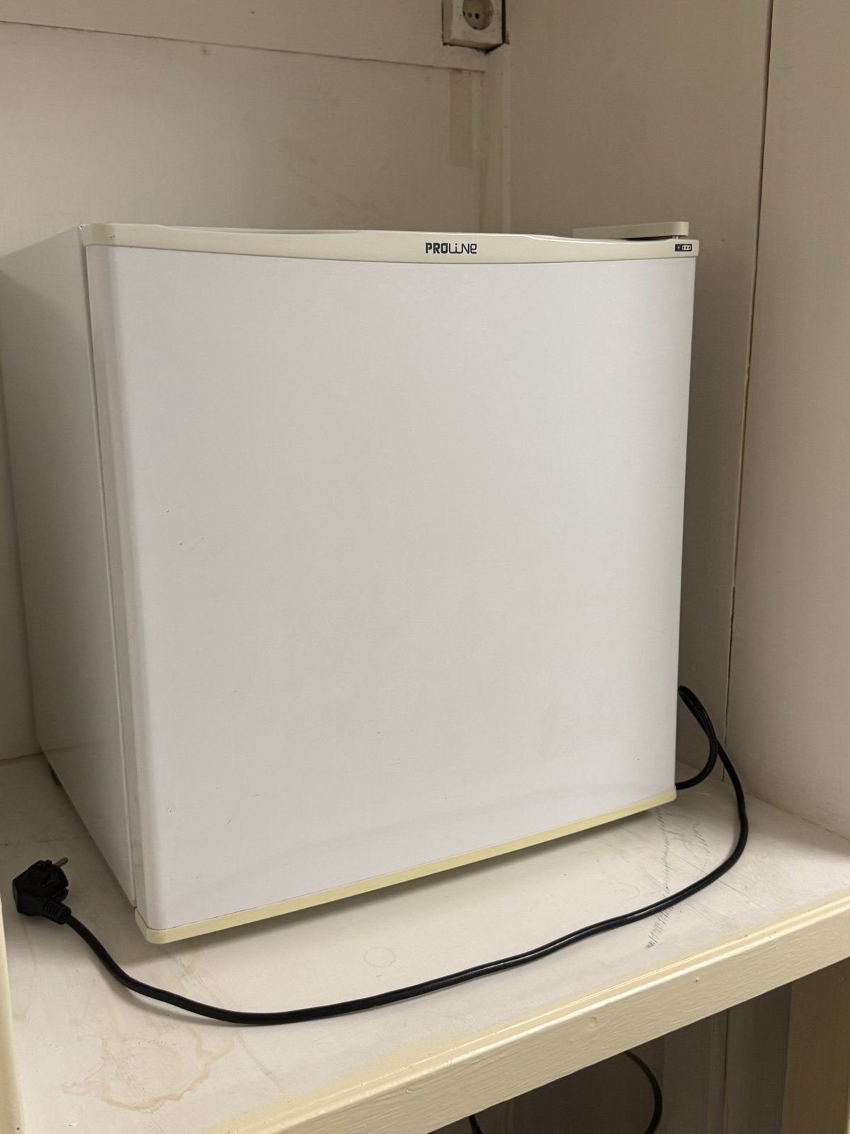 Proline mini vriezer - Compact en handig, Ophalen, Gebruikt, Minder dan 75 liter, Met vriesvak