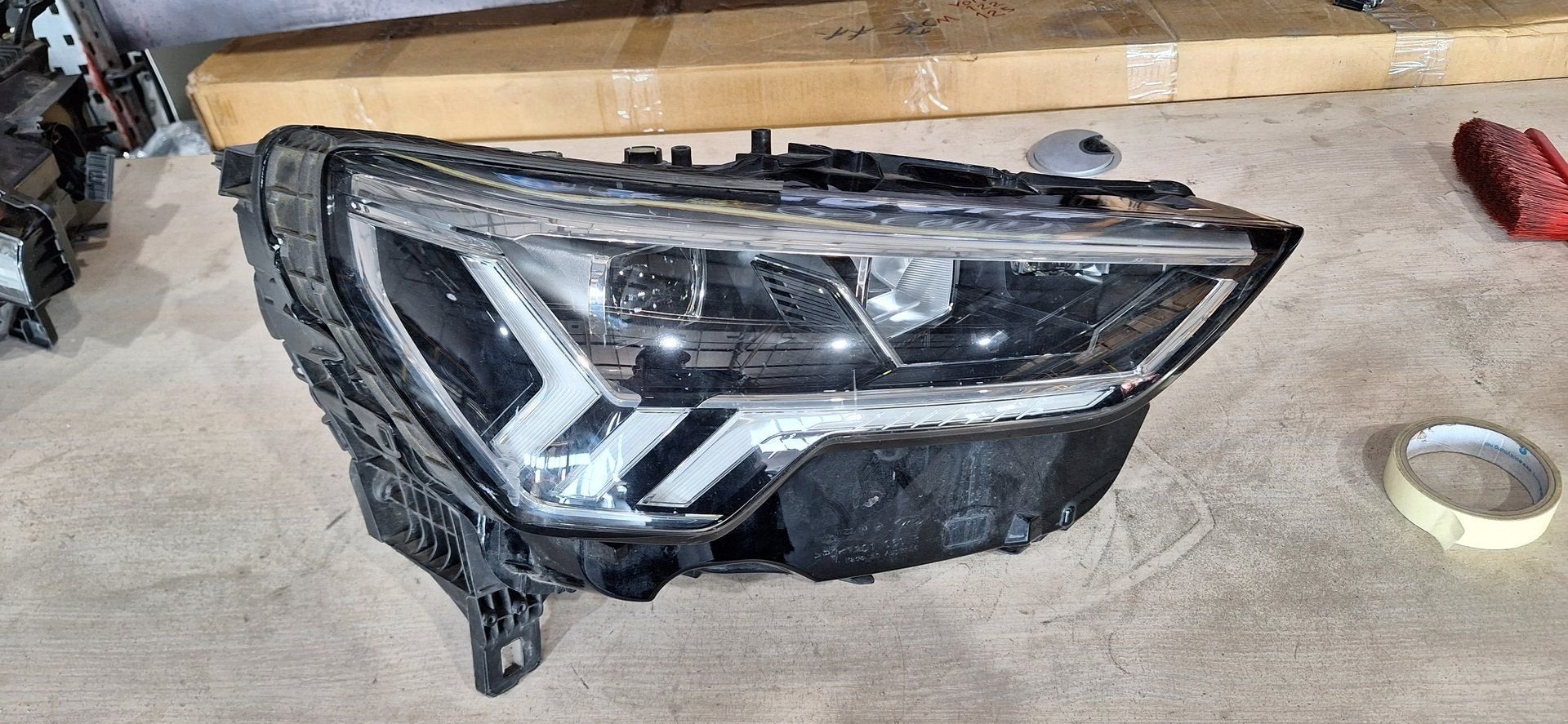 Koplamp FULL led origineel Audi Q3 F3 (’18->) 83A941034 LINK, Gebruikt, -, -, -