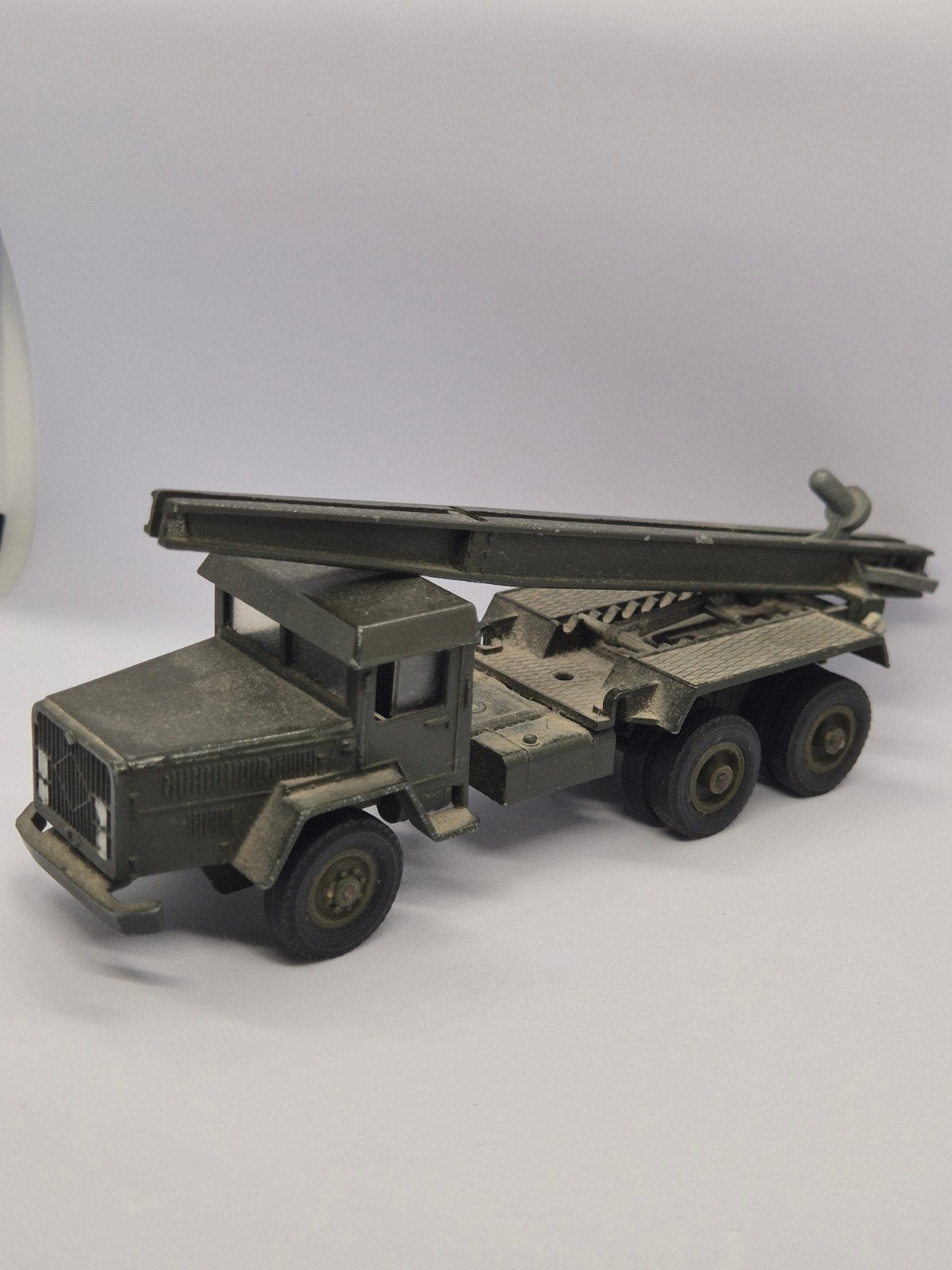 Solido Made in France legertruck met raketwerper, Ophalen of Verzenden, Gebruikt