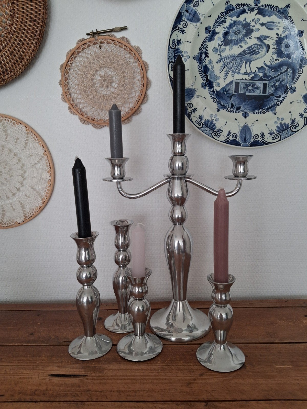 Set van 5 zilverkleurige aluminium kaarsenstandaards,  izgs, Huis en Inrichting, Ophalen of Verzenden, Kandelaar