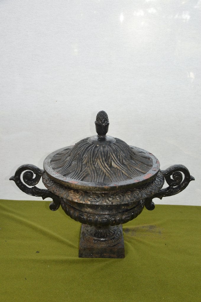 Brocante antieke gietijzeren tuinvaas/ jardinière met oren, Ophalen of Verzenden, Gebruikt
