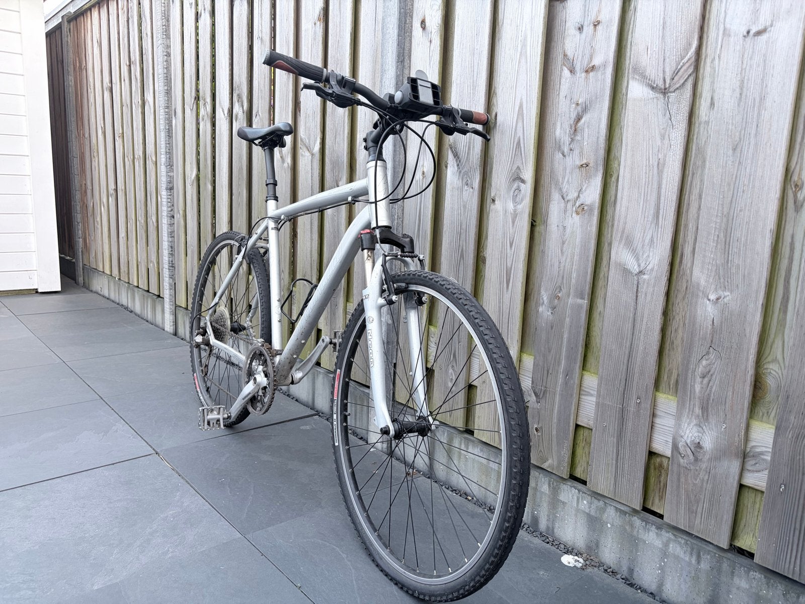 Specialized Crosstrail Elite Hybride Fiets, 28 inch, Gebruikt, Vering, Velgrem