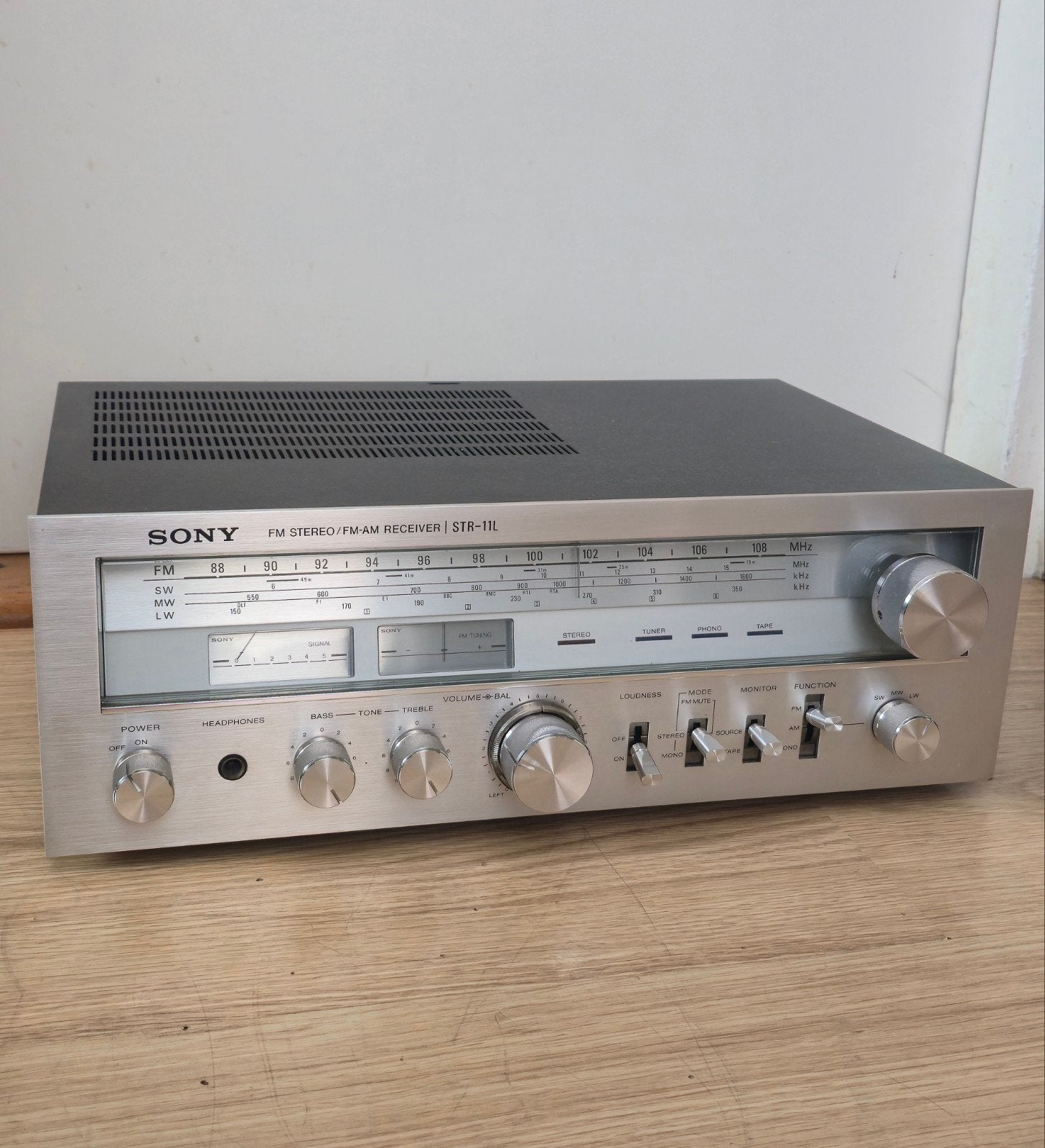 Sony STR-11L FM Stereo/FM-AM Receiver - Vintage Audio, Audio, Tv en Foto, Ophalen, Gebruikt, Sony, Minder dan 60 watt